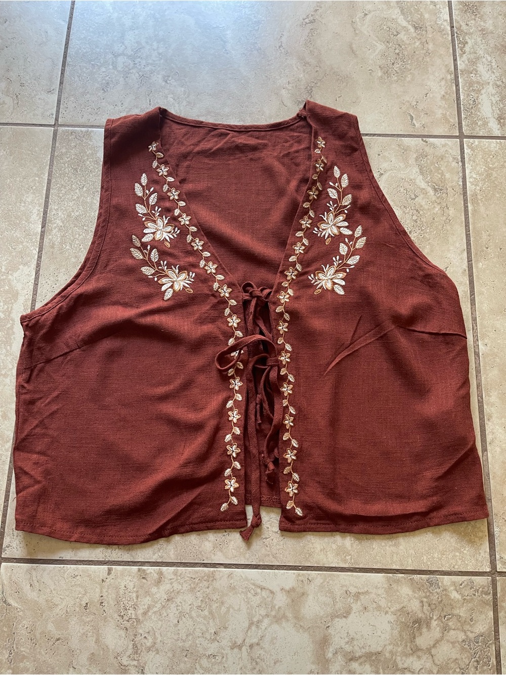 SHEIN Rust Embroidered Tie-Front Crop Top